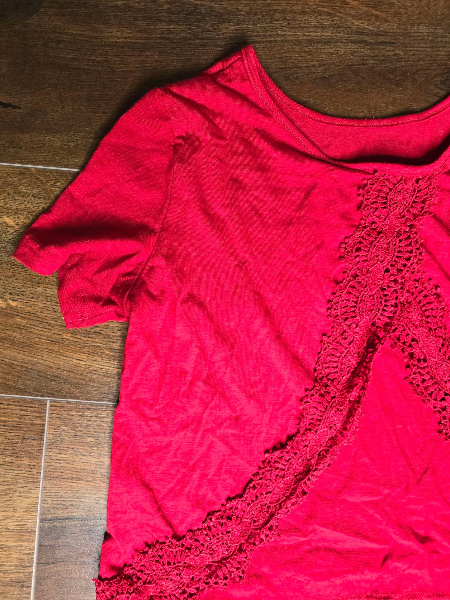 Lace detailed red blouse S image 2