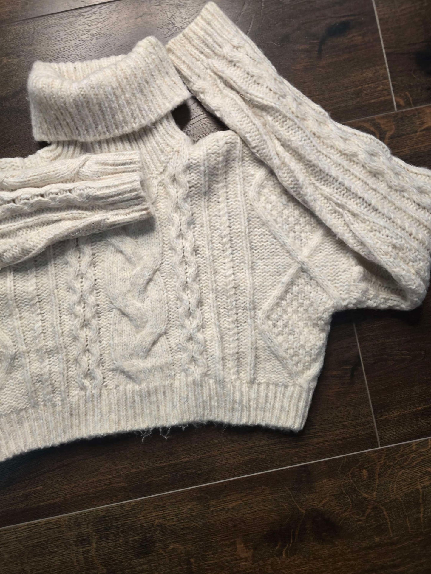 Sincerely Jules crop top sweater blouse size S image 3