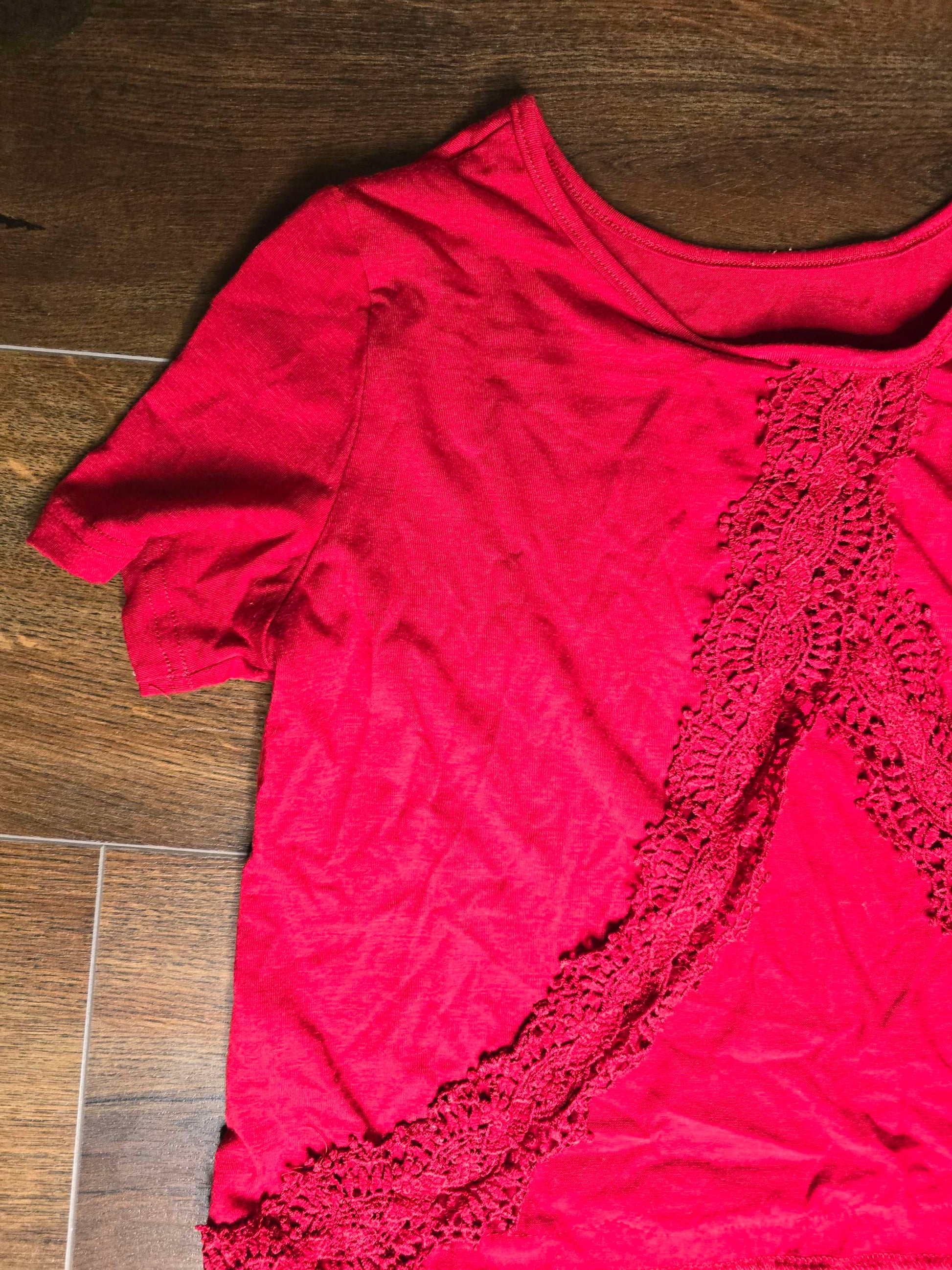 Lace detailed red blouse S image 2